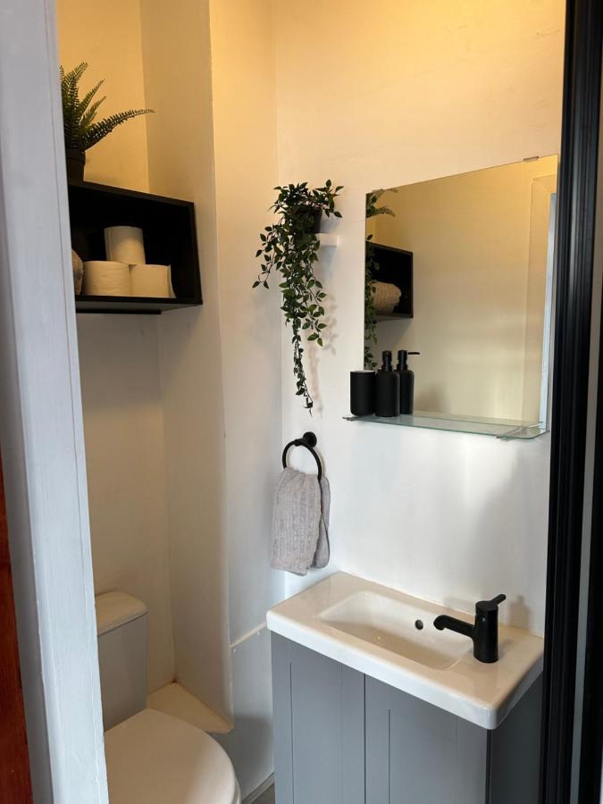 Modern En Suite Bedroom Close To City Centre Leeds  Extérieur photo